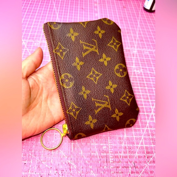 🎀 Monogram cosmetic makeup Pouch case handmade ♻️ - Picture 2 of 15